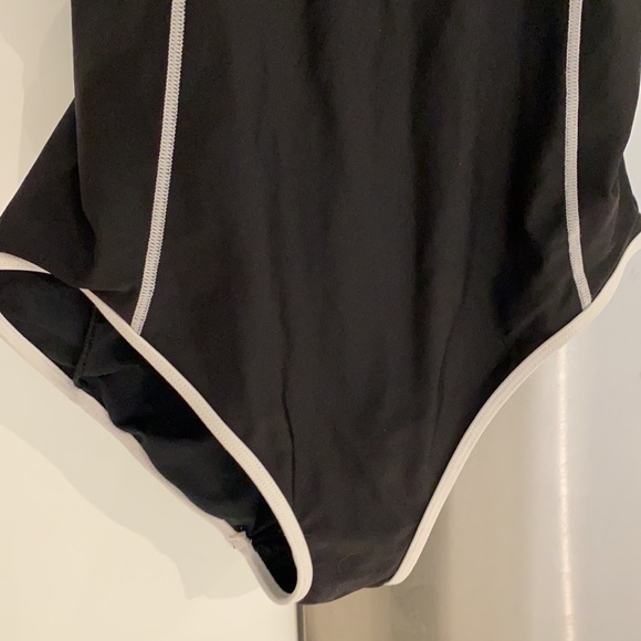 JUICY COUTURE One-Piece Swim Suit Monochrome Black & White Contrast Classic Sexy - Picture 5 of 12